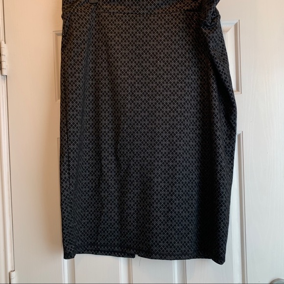 14th and Union Pencil Skirt - Picture 8 of 8